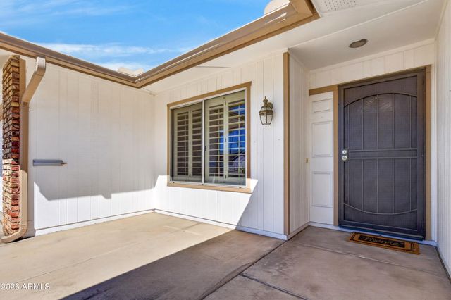 10806 W PINEAIRE Drive, Sun City, AZ 85351