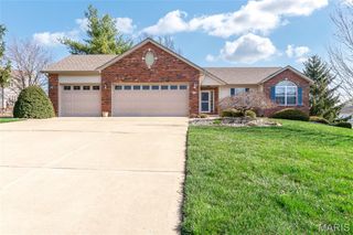 171 Crystal Gate Lane, Glen Carbon, IL 62034