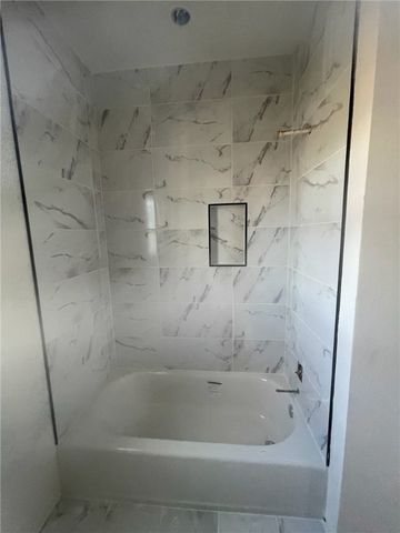 6 Waterside Lane, Bella Vista, AR 72715