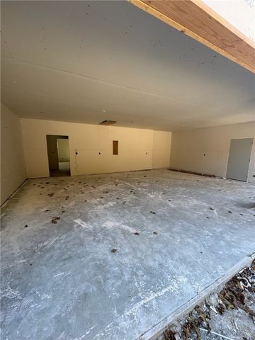 6 Waterside Lane, Bella Vista, AR 72715