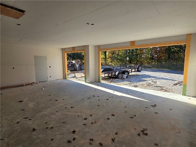 6 Waterside Lane, Bella Vista, AR 72715