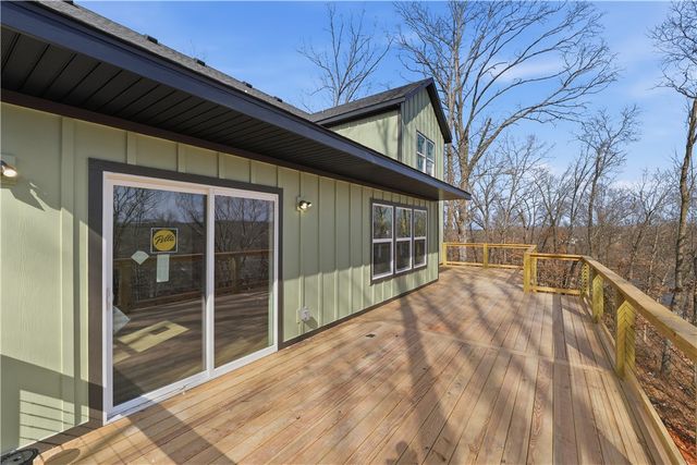 6 Waterside Lane, Bella Vista, AR 72715