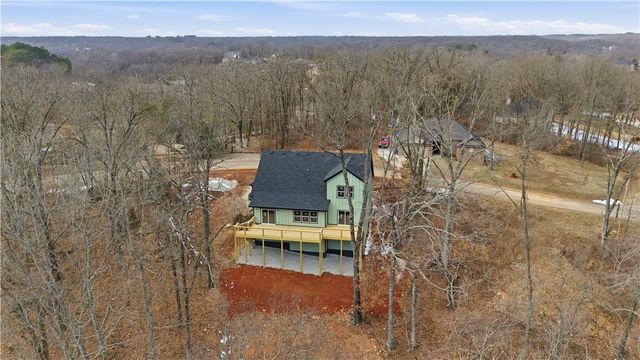 6 Waterside Lane, Bella Vista, AR 72715