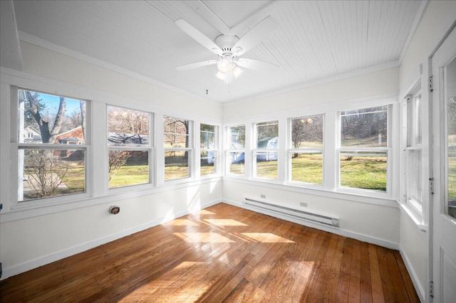 705 N Jefferson Street, Lowell, MI 49331