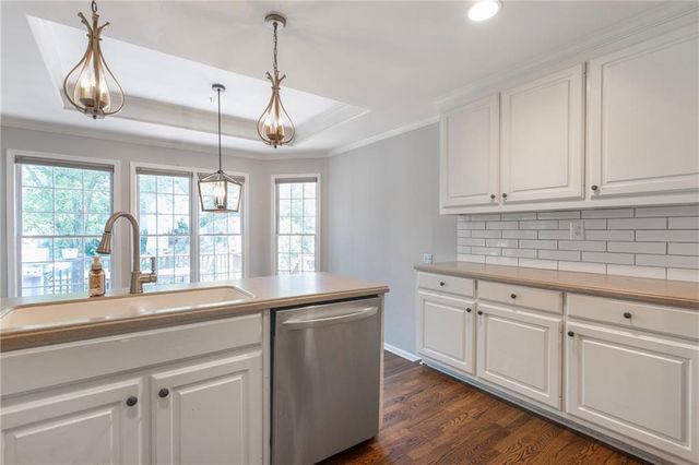 4840 Leeds Court, Suwanee, GA 30024