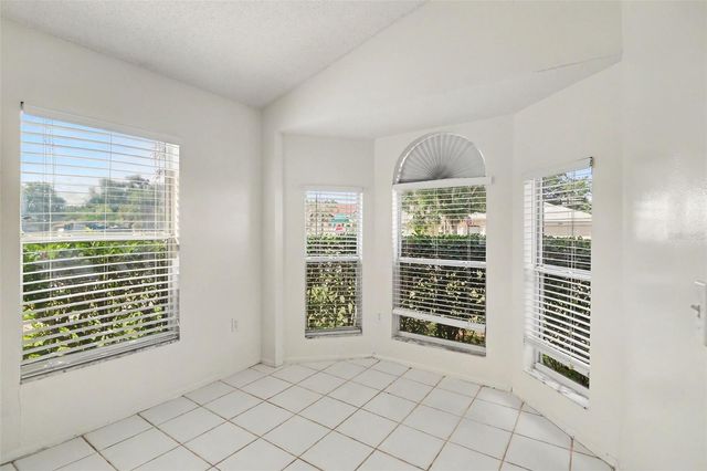 201 LANCER OAK DRIVE, Apopka, FL 32712