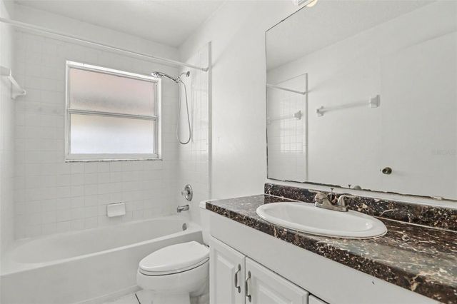 201 LANCER OAK DRIVE, Apopka, FL 32712