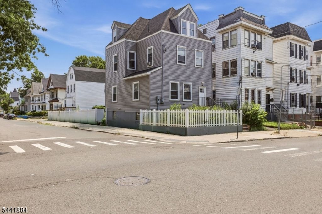 44 Fabyan Pl, Newark City, NJ 07108 — exterior