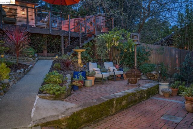 1799 Pomona St, Crockett, CA 94525