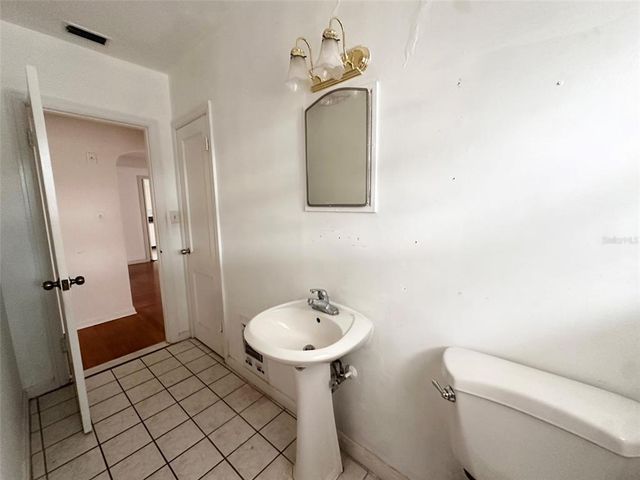121 BATES AVENUE SE, Winter Haven, FL 33880