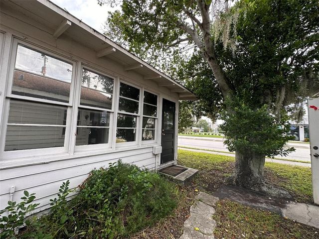 121 BATES AVENUE SE, Winter Haven, FL 33880