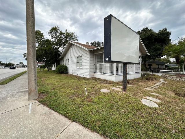 121 BATES AVENUE SE, Winter Haven, FL 33880