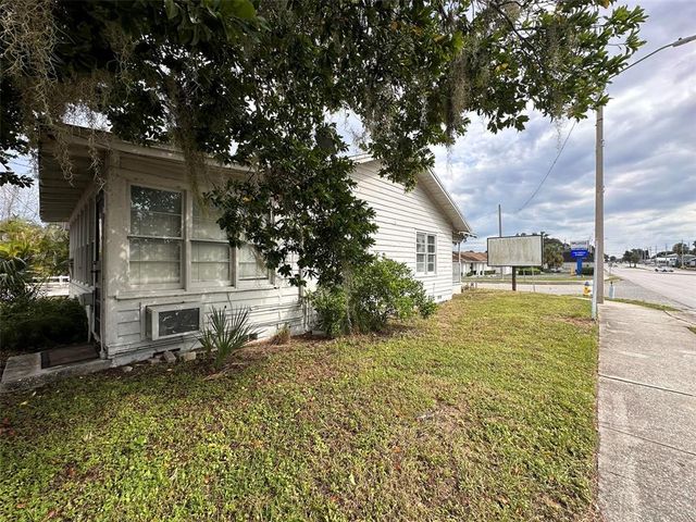 121 BATES AVENUE SE, Winter Haven, FL 33880