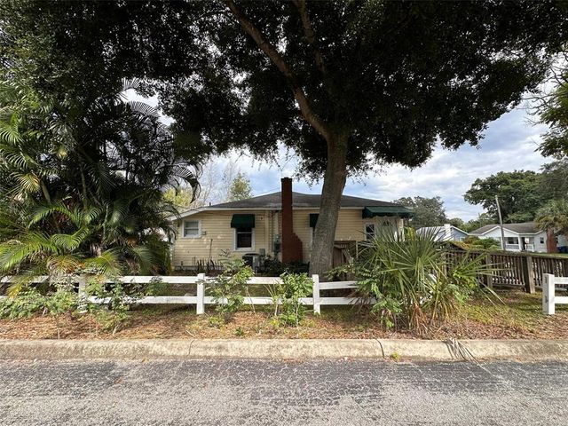 121 BATES AVENUE SE, Winter Haven, FL 33880