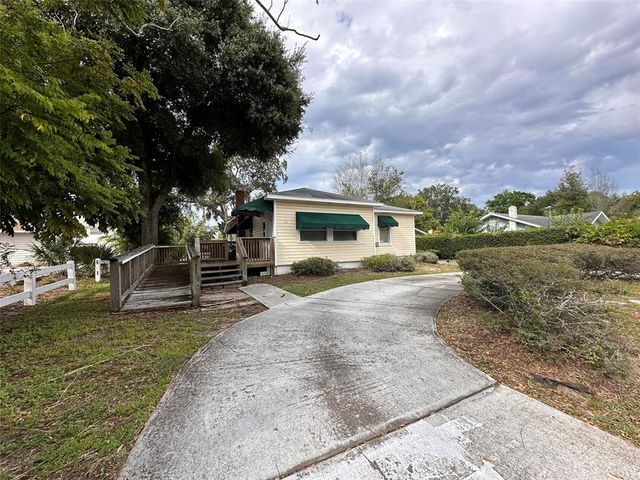 121 BATES AVENUE SE, Winter Haven, FL 33880