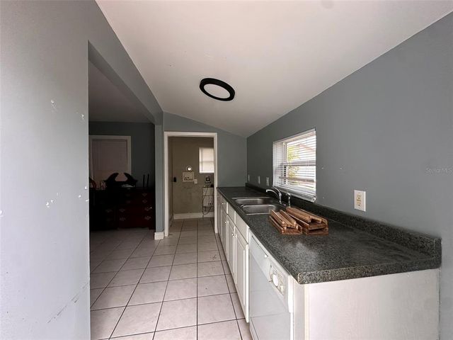 121 BATES AVENUE SE, Winter Haven, FL 33880