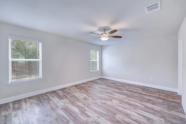 2105 Valley Forge CV, Lago Vista, TX 78645