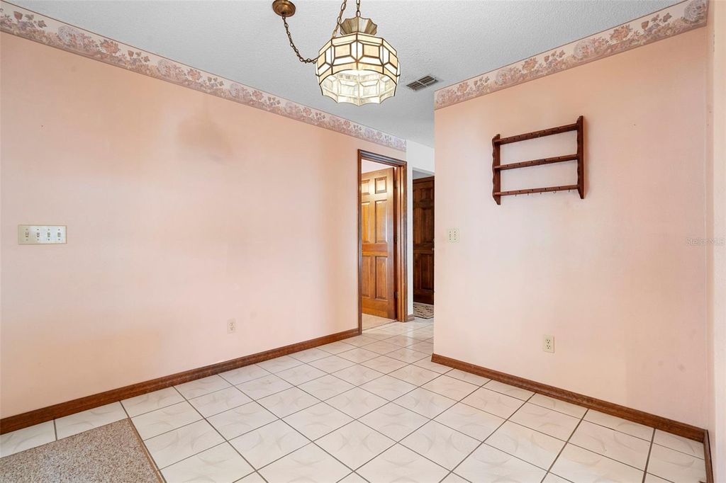 Image 14 of property listing at 2200 BANNISTER STREET, Deltona, FL 32738