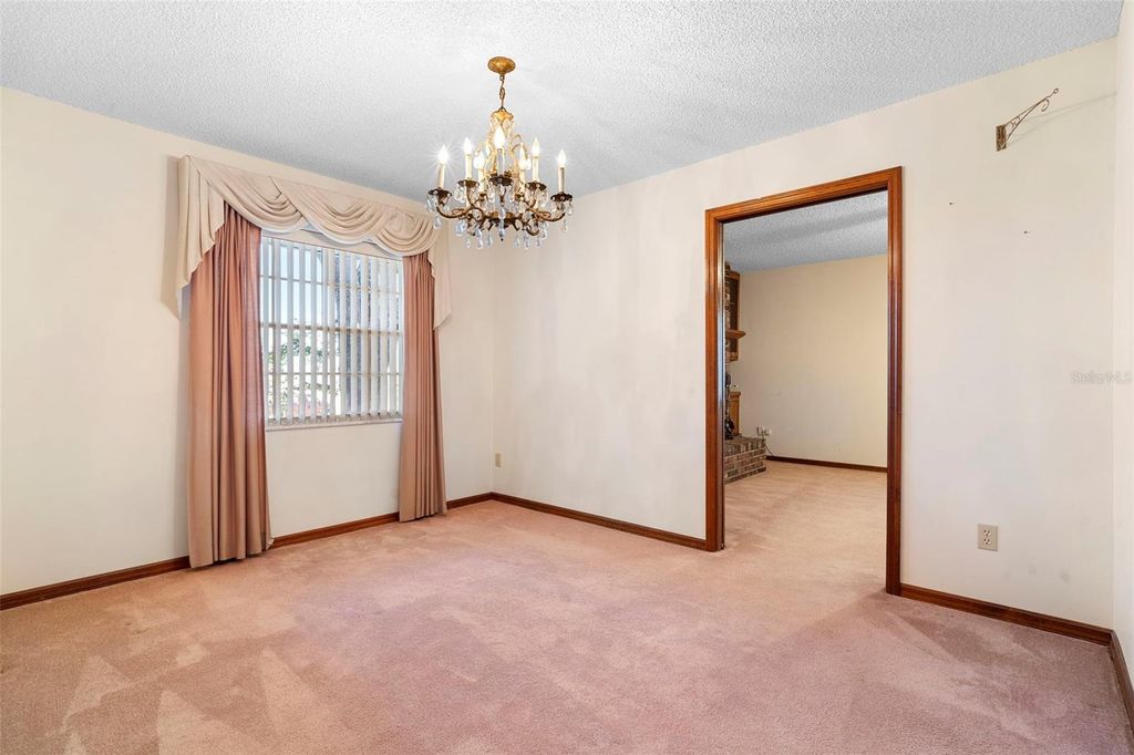 Image 17 of property listing at 2200 BANNISTER STREET, Deltona, FL 32738