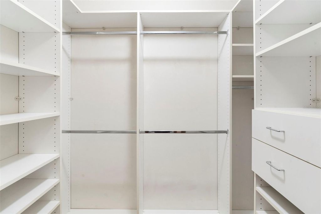 Image 27 of property listing at 2200 BANNISTER STREET, Deltona, FL 32738