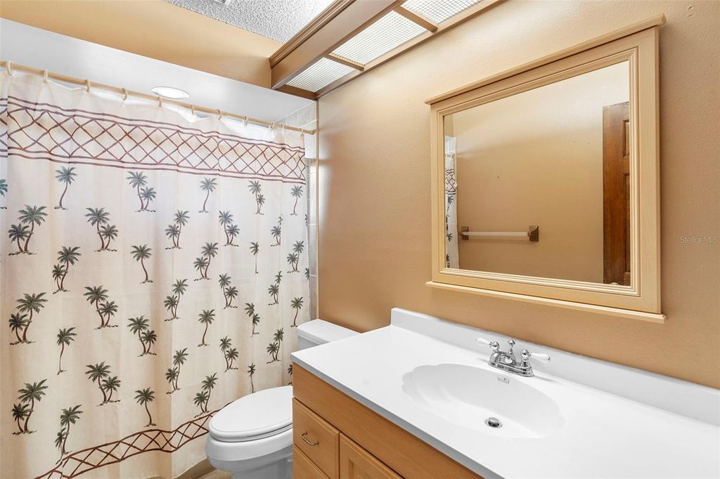 Image 35 of property listing at 2200 BANNISTER STREET, Deltona, FL 32738