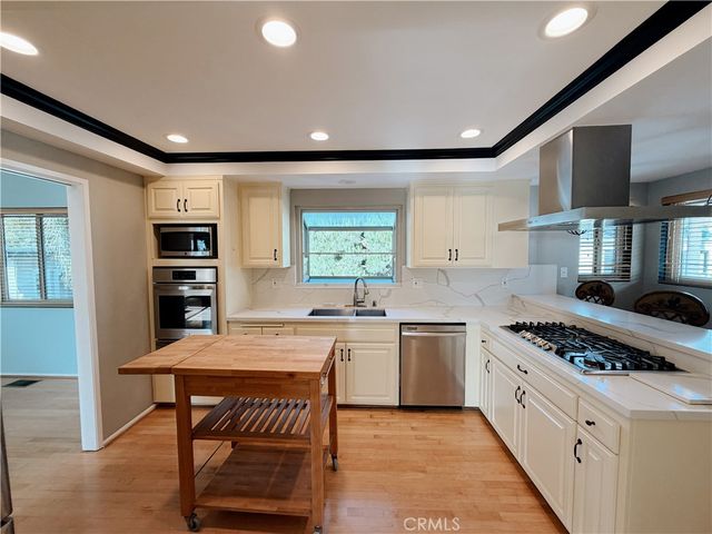 104 S Francisca C, Redondo Beach, CA 90277