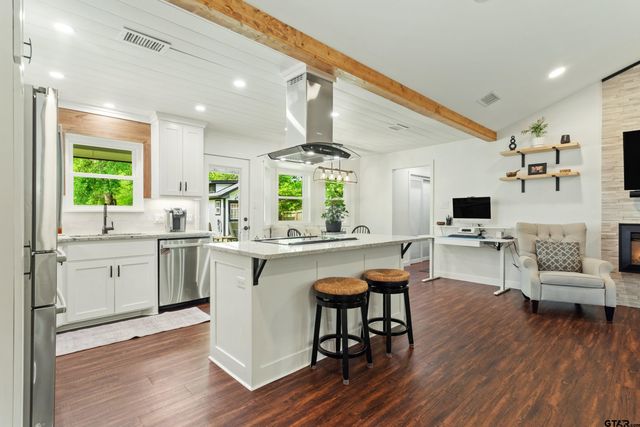 904 Peggy Drive, Whitehouse, TX 75791