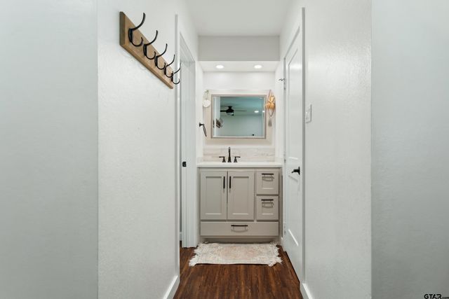 904 Peggy Drive, Whitehouse, TX 75791