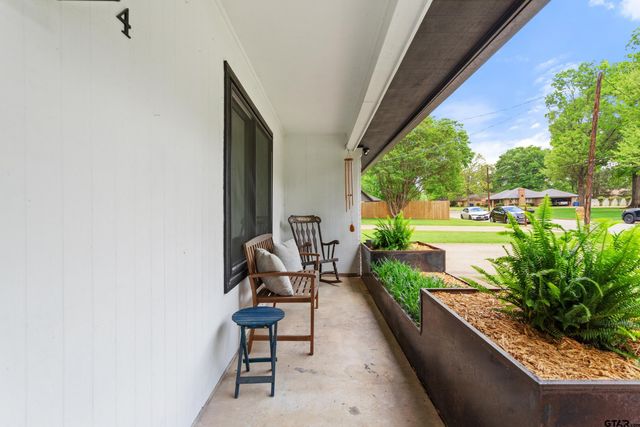 904 Peggy Drive, Whitehouse, TX 75791