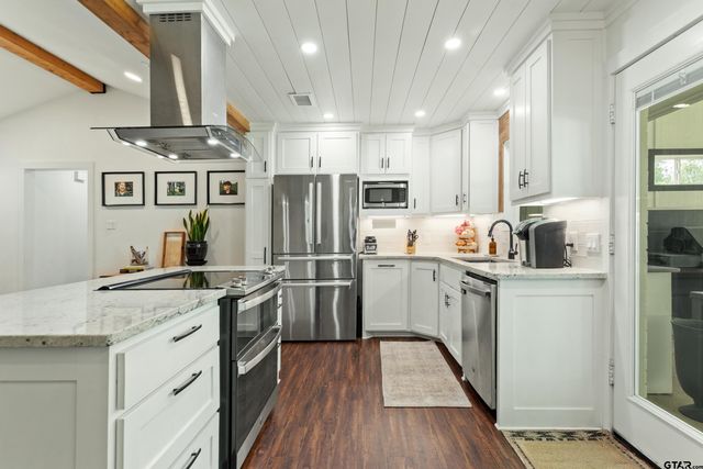 904 Peggy Drive, Whitehouse, TX 75791