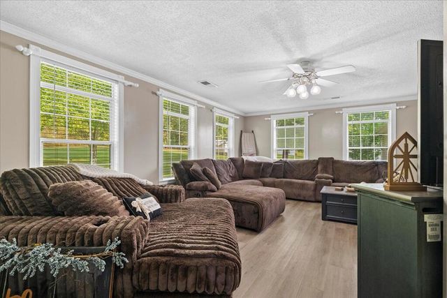 347 Floodtown Road, Chatsworth, GA 30705