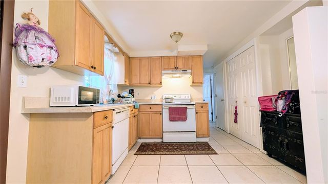 4737 LONGWOOD AVENUE, Holiday, FL 34690