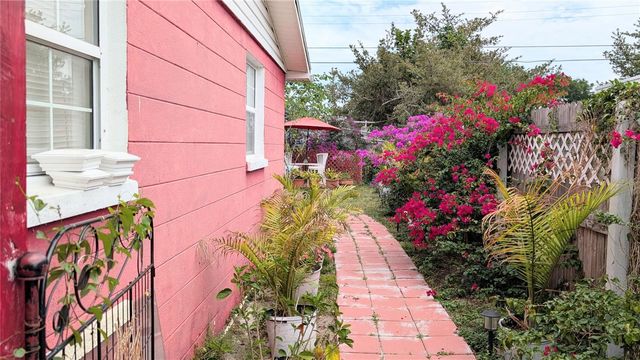 4737 LONGWOOD AVENUE, Holiday, FL 34690