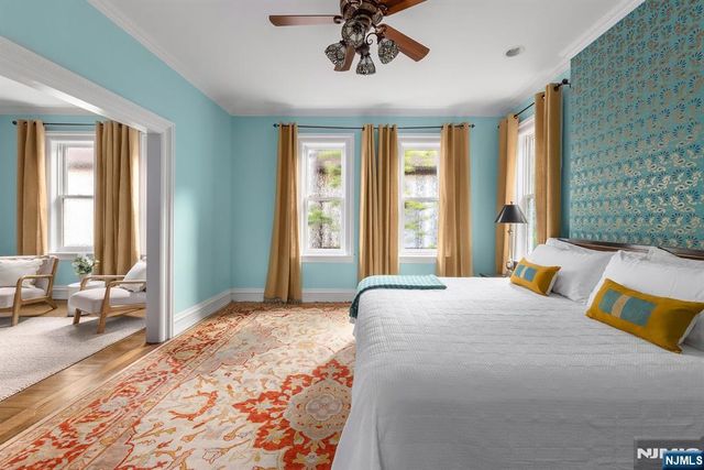 31-33 Hamilton Avenue, Weehawken, NJ 07086