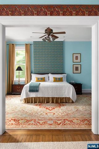 31-33 Hamilton Avenue, Weehawken, NJ 07086