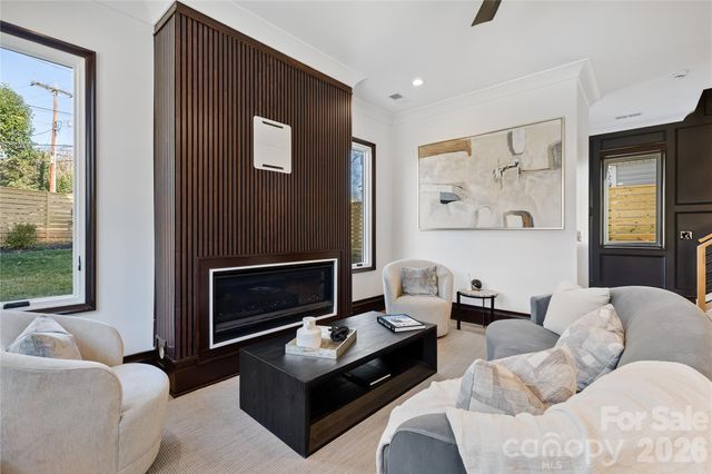 2117 LOMBARDY Circle, Charlotte, NC 28203