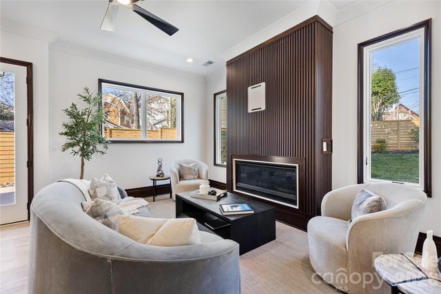 2117 LOMBARDY Circle, Charlotte, NC 28203