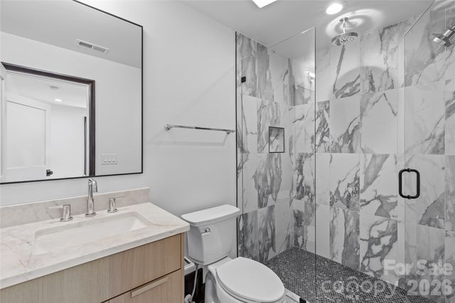 2117 LOMBARDY Circle, Charlotte, NC 28203