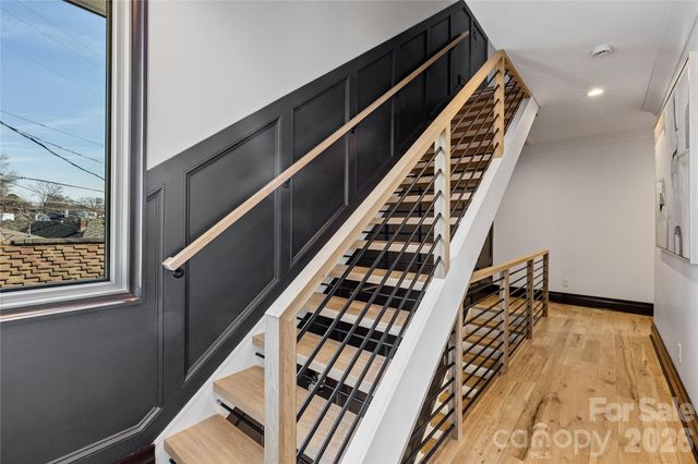 2117 LOMBARDY Circle, Charlotte, NC 28203