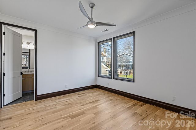 2117 LOMBARDY Circle, Charlotte, NC 28203