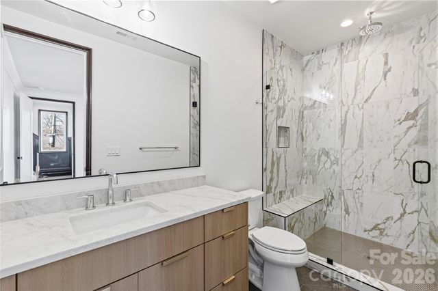 2117 LOMBARDY Circle, Charlotte, NC 28203