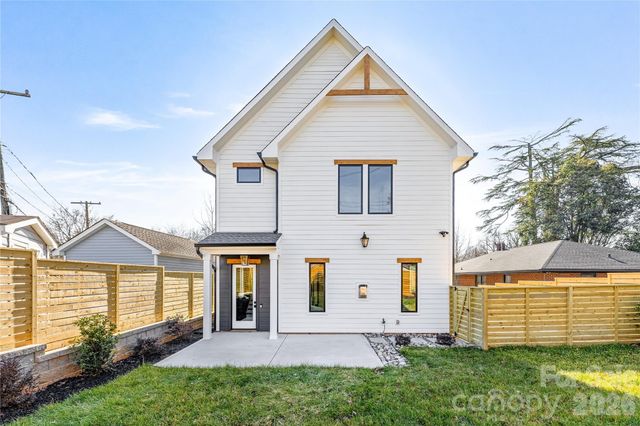 2117 LOMBARDY Circle, Charlotte, NC 28203