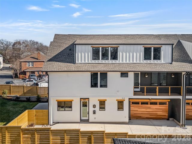 2117 LOMBARDY Circle, Charlotte, NC 28203