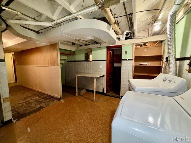 140 Willow Creek Road, Belleville, IL 62223