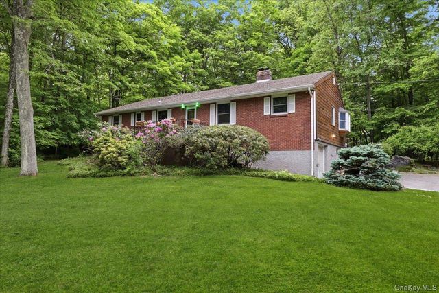 17 Galloway Lane, Cortlandt Manor, NY 10567
