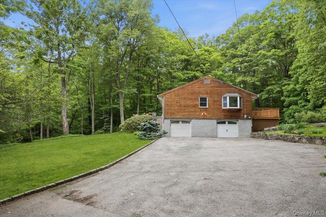 17 Galloway Lane, Cortlandt Manor, NY 10567