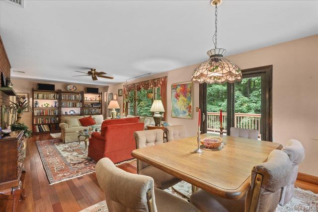 17 Galloway Lane, Cortlandt Manor, NY 10567