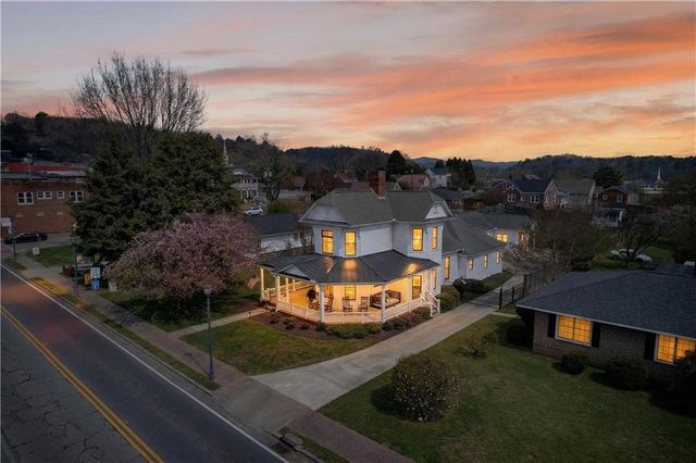 85 River Street, Ellijay, GA 30540