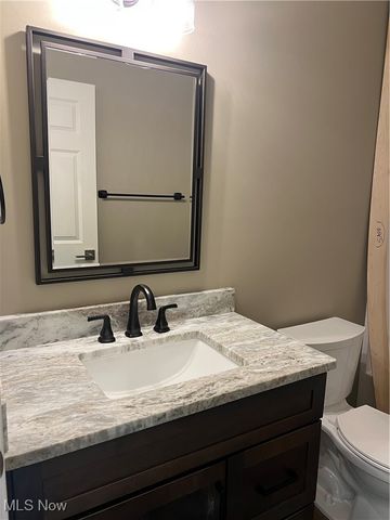 8713 Harvest Glenn Trail 23, Poland, OH 44514