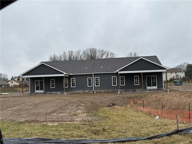 8713 Harvest Glenn Trail 23, Poland, OH 44514